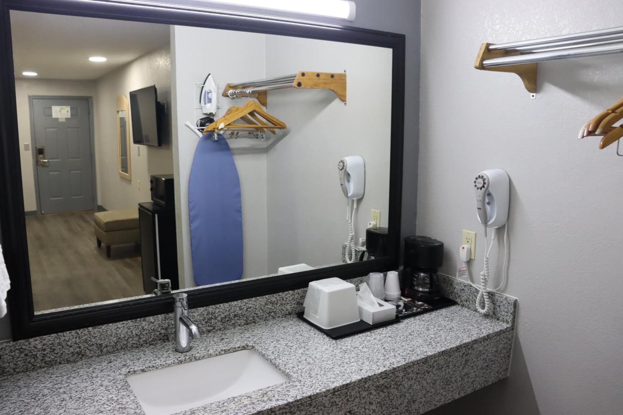 Americas Best Value Inn Cabot מראה חיצוני תמונה