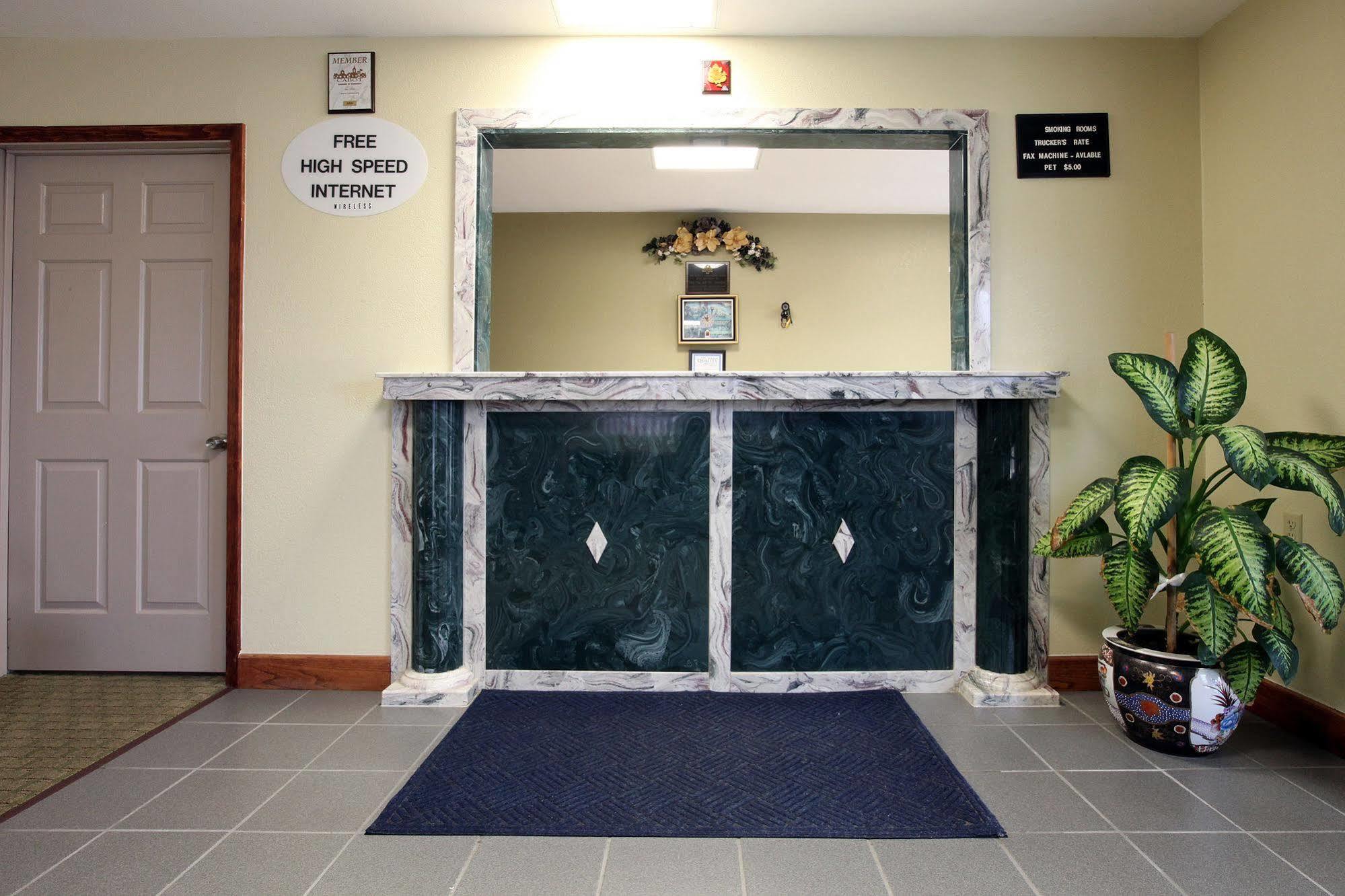 Americas Best Value Inn Cabot מראה פנימי תמונה